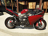 Yamaha R1